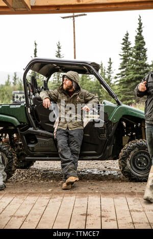 Stati Uniti d'America, Alaska Denali National Park, escursione ATV a Stampede crinale che vi porta attraverso la taiga per i pittoreschi panorami della gamma in Alaska, boreale Foto Stock