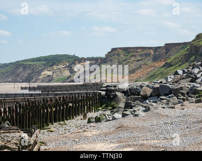 Sidestrand caduta sulla scogliera e spiaggia Norfolk Giugno 2019 Foto Stock