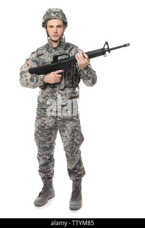 Soldato con assault riffle su sfondo bianco Foto Stock