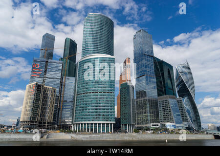Mosca, Russia - Luglio 31, 2015: Moscow City business center Foto Stock
