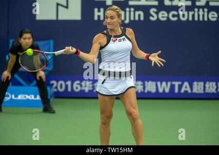 Timia Babos, un famoso ungherese di tennis femminile player. Foto Stock