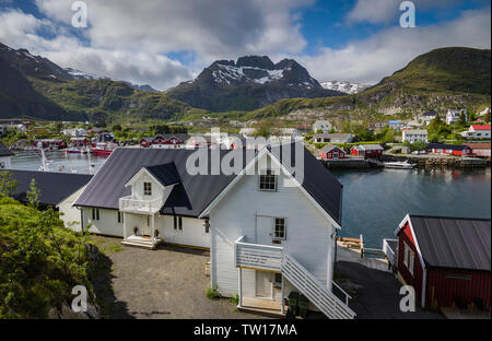 Villaggio di Pescatori, Svertelvika, vicino a Moskenes, Isole Lofoten,NORVEGIA Foto Stock