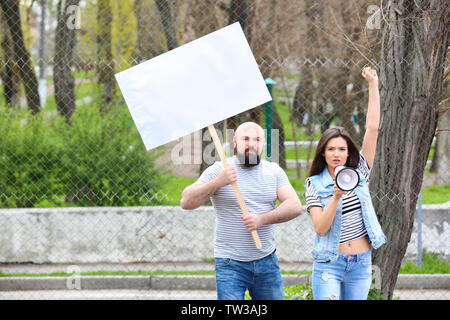 Protesta dei giovani sulla strada Foto Stock