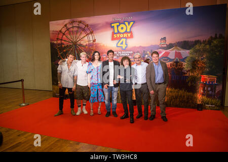 Roma, Italia. Il 18 giugno, 2019. Photocall a Roma del film "Toy Story 4' con la voce italiana di attori del film Credit: Matteo Nardone/Pacific Press/Alamy Live News Foto Stock