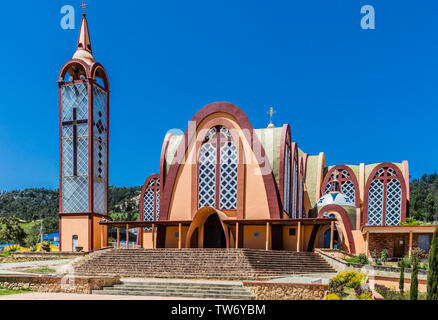 La Iglesia Parroquial Santa Rosa de Lima di Santa Sofia Boyaca in Colombia Sud America Foto Stock