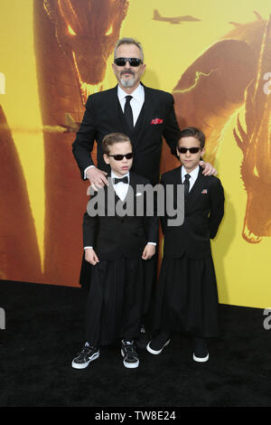 Premiere della Warner Bros Foto e immagini leggendarie' 'Godzilla: Re dei mostri" con: Miguel Bose e i suoi figli Diego e Tadeo dove: Hollywood, California, Stati Uniti quando: 19 maggio 2019 Credit: FayesVision/WENN.com Foto Stock