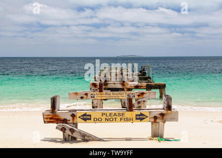 I resti del vecchio molo - Jurien Bay, WA, Australia Foto Stock