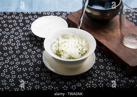 Angie tè bianco, gara di outrageous bud testa Foto Stock