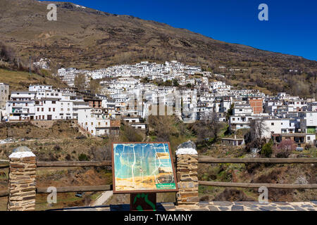 Ohanes in La Alpujarra di Granada, Sierra Nevada, Spagna. Foto Stock