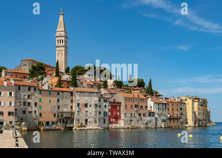 Sant'Eufemia Chiesa e Stari Grad, Rovigno Croazia Foto Stock