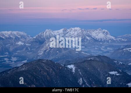 Austria, Tirolo, Wilder Kaiser (montagne) dalle Gratlspitze (cima). Foto Stock