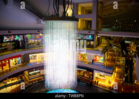 Digital Light Canvas al Shoppes nella Marina Bay Sands Foto Stock