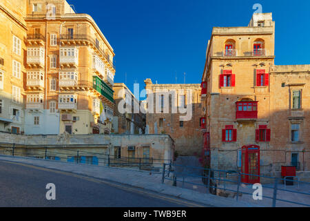 Le cupole e i tetti al tramonto, La Valletta , Malta Foto Stock