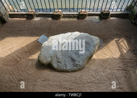 Stati Uniti d'America ma Massachusetts Plimouth Plymouth Plymouth Rock sulle rive della Baia di Plymouth dove i pellegrini hanno detto di avere sbarcati per la prima volta Foto Stock