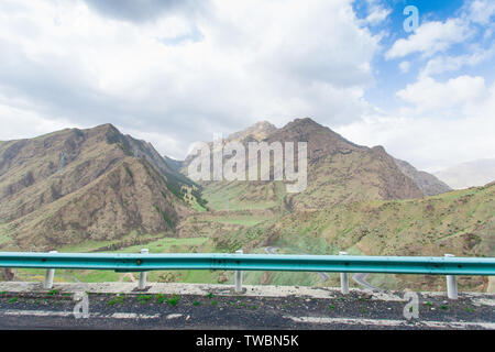 Autostrada Panshan sotto Xiaolongchi Su Doku autostrada Foto Stock
