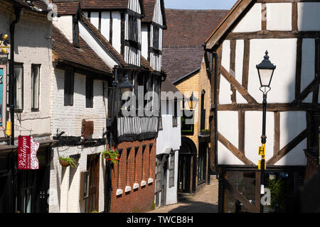 La metà degli edifici con travi di legno in Pesci Street, Shrewsbury, Shropshire, Inghilterra, Regno Unito Foto Stock
