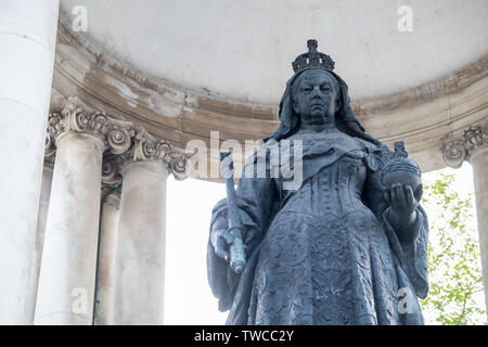 Queen Victoria,statua,Queen Victoria monumento,Derby Square, Liverpool, Merseyside,Nord,Nord,città,l'Inghilterra,inglese,GB,Gran Bretagna,British,UK,l'Europa Foto Stock