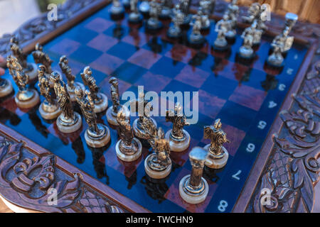 Scacchi originale all'aria aperta nel bazar Foto Stock