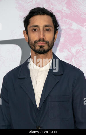 Londra, Regno Unito. 19 giugno 2019. Riz Ahmed arriva al V&A - Summer Party, il 19 giugno 2019, Londra, UK Credit: capitale dell'immagine/Alamy Live News Foto Stock