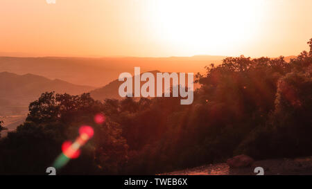 Magico tramonto a Ifrane, Marocco Foto Stock