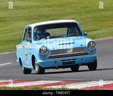 Contrassegnare Sumpter, Ford Cortina Lotus, Maestri pre-66 touring cars, Maestri storica festa, Brands Hatch, maggio 2019. Brands Hatch, Classic Cars, classic Foto Stock