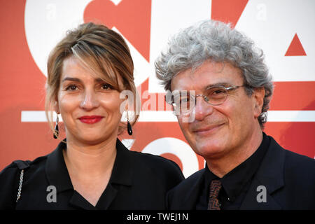 Roma, 18 Giu 2019 Link Campus University Ciak d'Oro 2019 Mario Martone miglior regista e sua moglie Ippolita Di Maio Credito: Giuseppe Andidero Foto Stock