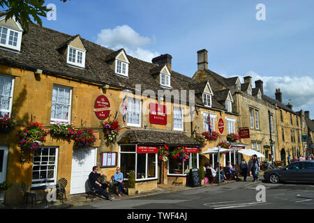 Le vecchie scorte Hotel, Stow-su-il-Wold, Gloucestershire, Inghilterra, Regno Unito. Un villaggio in Cotswolds. Foto Stock