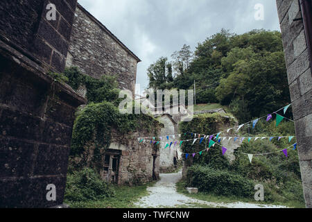 Abbandonato Isola Santa Borgo in Toscana, Italia Foto Stock