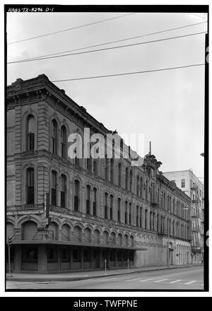 Principali (sud) LATO - Strand Historic District, Leon e H. Blum Edificio, 2310-2328 meccanico Street, Galveston, Gennep, TX Foto Stock
