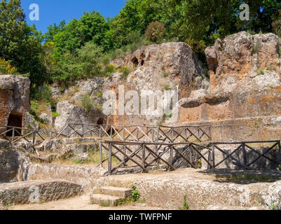 SOVANA, Toscana, Italia - 16 giugno 2019 - Tomba Ildebranda. Resti di civiltà etrusca presso la necropoli etrusca di Sovana, Maremma Toscana, Italia Foto Stock