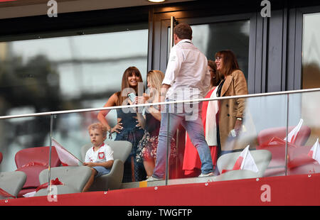 Varsavia, Polonia, 10 Giugno 2019: EURO 2020 qualifing round, fase di gruppo, Polonia vince 4:0 con Izarel su PGE Narodowy. Anna Lewandowska moglie di Robert Lewandowski (Polonia) Foto Stock