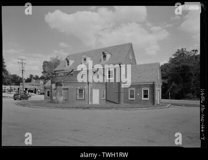 In prospettiva posteriore di alta Sollevamento stazione di pompaggio. - Robert B. Morse acqua impianto di filtrazione, 10700 e 10701 Columbia Pike, Silver Spring, Montgomery County, MD; morse, Robert B; Washington suburbana commissione sanitaria; Maryland-National Capital Park e pianificazione Commissione; Wherley, Charles O; Chicago Bridge e lavori di ferro azienda; Prince George e Montgomery contee Commissione fognaria; Bureau di ingegneria sanitaria; Maryland Dipartimento di stato della salute; la ricostruzione Finance Corporation; Gibb, John; Aldrich, Elwood H; Kirkwood, James P; Maryland-National Capital Park e pianificazione Commissio Foto Stock