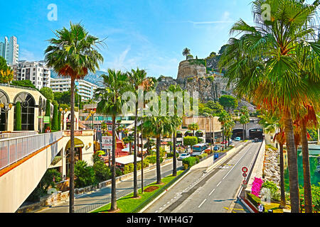 Fontvieille, Monaco - Giugno 13, 2014: città moderna centro commerciale Foto Stock