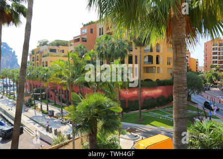 Fontvieille, Monaco - Giugno 13, 2014: yacht e imbarcazioni da diporto nel Porto di Fontvieille Foto Stock