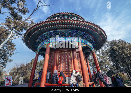 Zhoushang Pavilion nel Parco Jingshan a Pechino in Cina Foto Stock