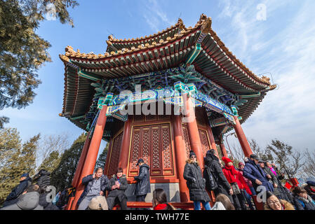 Guanmiao Pavilion nel Parco Jingshan a Pechino in Cina Foto Stock