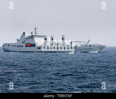 La nuova flotta di navi cisterna Tiderace RFA in mare. Il Royal Fleet Auxiliary (RFA) opera con una varietà di navi di supporto per la Royal Navy Foto Stock