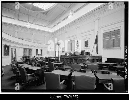 Camera del Senato, guardando ad ovest - Virginia State Capitol, banca e decimo strade, Piazza del Campidoglio, Richmond, Città indipendente, VA; Jefferson, Thomas; Noland e Baskervill; Frey e Chesterman; Peebles; Schwan, Lynda, trasmettitore; prezzo, Virginia B, trasmettitore; prezzo, Virginia B, trasmettitore Foto Stock