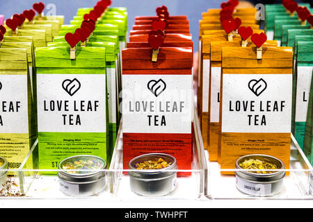 Amore di tè a foglia stallo a FesTeaVal 2019 al Dock di tabacco, London, Regno Unito Foto Stock