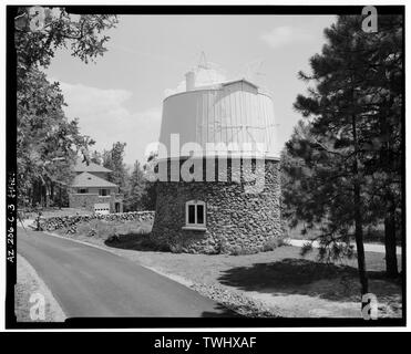 Elevazione laterale, guardando a Nord - l'Osservatorio Lowell, Plutone Dome, 1400 West Mars Road, Flagstaff, Coconino County, AZ Foto Stock