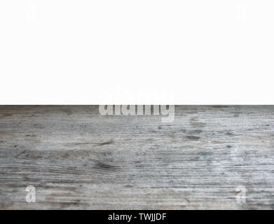 In legno grigio grunge tavolo su sfondo bianco Foto Stock