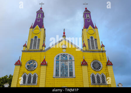La chiesa di San Francisco a Castro, isola di Chiloe, Cile Foto Stock