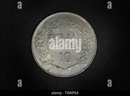 10 yuan moneta, Taiwan 1981 - 2008) Foto Stock