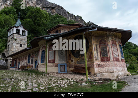 Veliko Tarnovo, Bulgaria - 8 Maggio 2019: medievale monastero ortodosso di Santa Trasfigurazione di Dio, Veliko Tarnovo regione Foto Stock