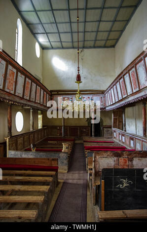 Viscri, Romania - 2 Maggio 2014: Interno della Viscri chiesa fortificata. Originariamente costruito intorno al 1100 D.C. La chiesa è ora un monumento UNESCO Foto Stock