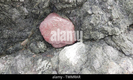 Big Red in pietra nella roccia grigio. Foto Stock