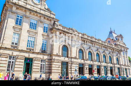 Rto, Portogallo. Alla stazione ferroviaria di Sao Bento, una delle più importanti stazioni ferroviarie della città e Almeida Garret Square Foto Stock