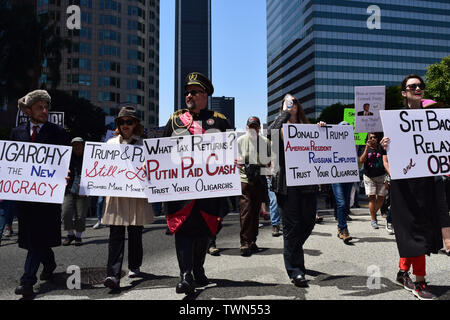 Il 15 aprile 2017 Trump imposta Marzo, Los Angeles California Foto Stock