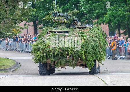 AUGUSTDORF / GERMANIA - Giugno 15, 2019: tedesco di combattimento blindati veicolo GTK Boxer unità su una tattica dimostrazione a evento pubblico giorno del Bundesweh Foto Stock