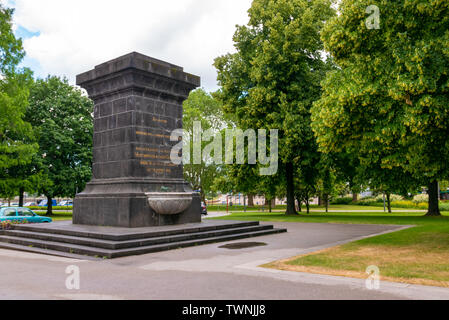 KOBLENZ - GERMANIA - Giugno 11, 2019: La fontana è a deve vedere a causa della sua iscrizione francese anticipando una vittoria francese oltre i russi nel Foto Stock